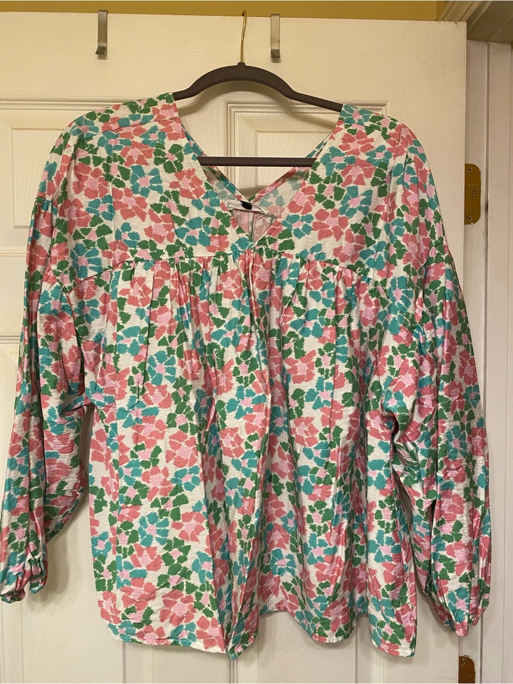 Floral V-Neck Peasant Blouse in Pink & Teal